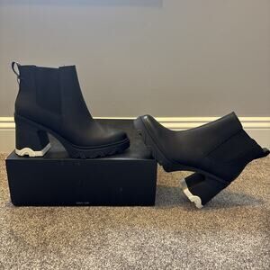 NEW Sorel Womens Brex Heel Lug Sole Chelsea Boots, Size 10.5
